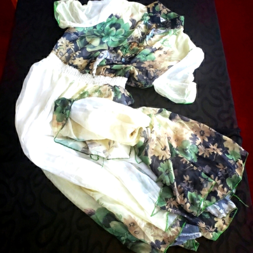 New Women beautiful shiffon dress.
